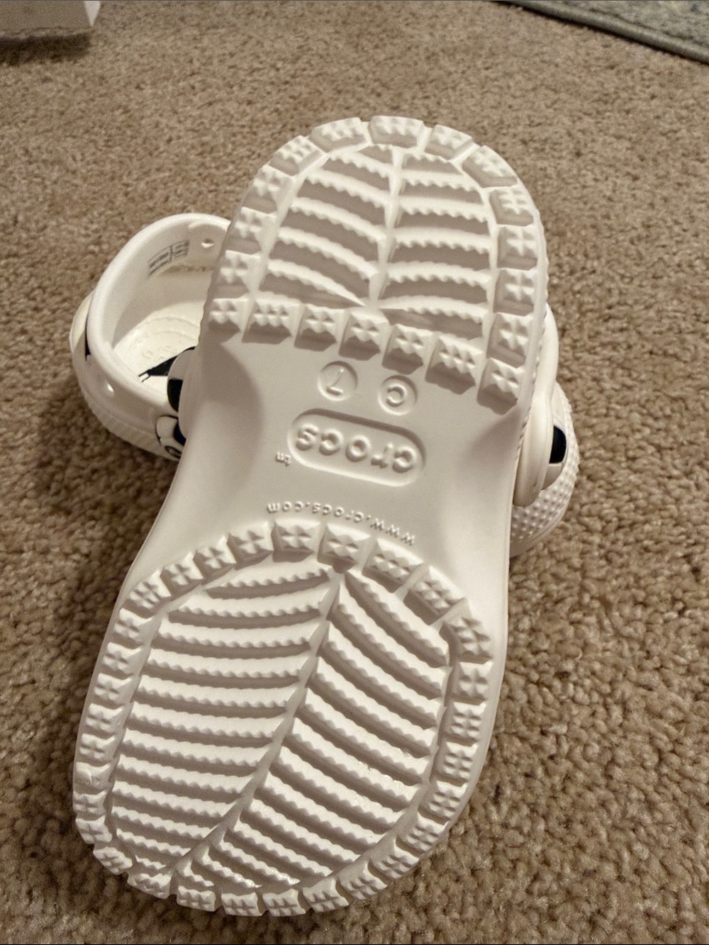 Kids Soccer CROCs- White and Black - Picture 3 of 4